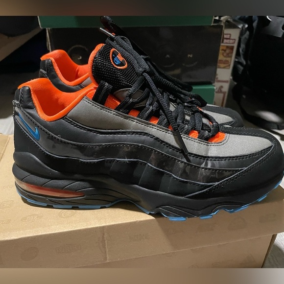 NIKE AIR MAX 95 GS Women’s Size 8-8.5 perfect condition in box - Picture 3 of 10